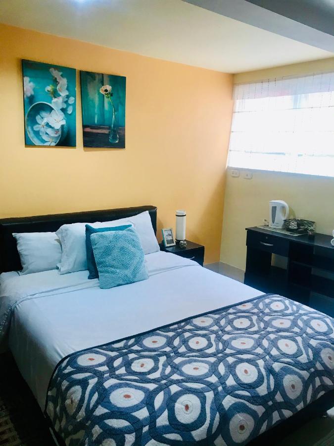Casa Prada Bed & Breakfast โบโกตา ภายนอก รูปภาพ