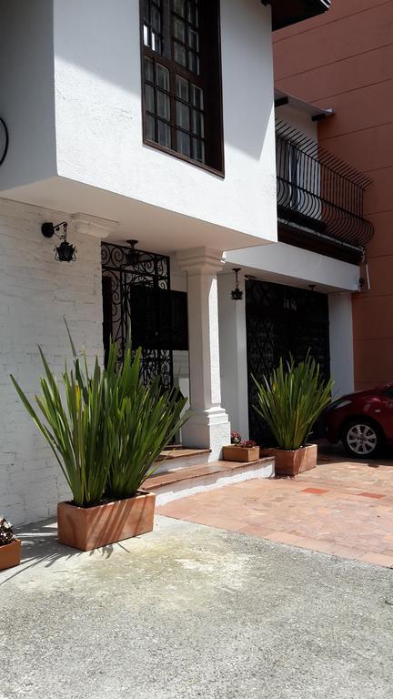 Casa Prada Bed & Breakfast โบโกตา ภายนอก รูปภาพ
