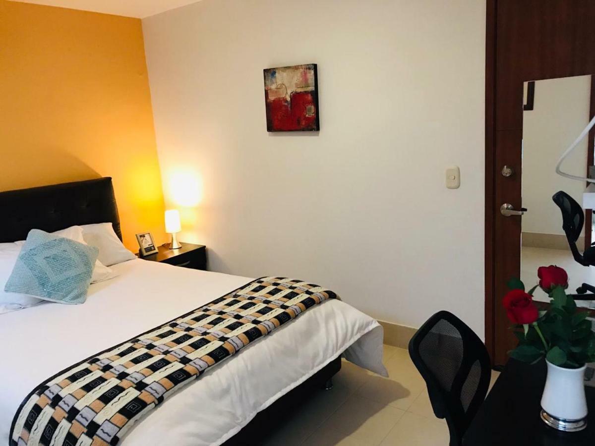 Casa Prada Bed & Breakfast โบโกตา ภายนอก รูปภาพ